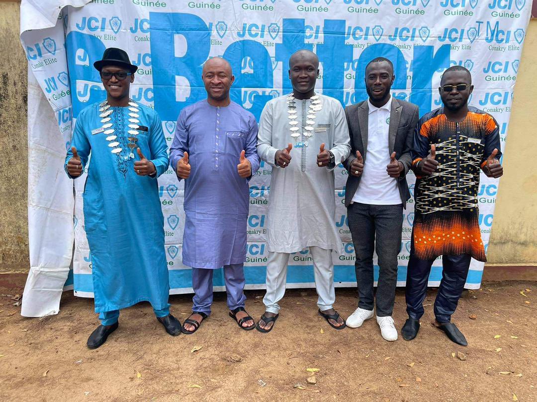 ConakryJci's tweet photo. Retour sur image de notre Assemblée Générale Mi-mandat en synergie avec la JCI Conakry Elite  le dimanche 16 Mai 2021.
#OneFuture 
#Travaillons_dans_lamitié
#ensemble_pour_etre_plus_fort 
#jci_conakry_leaders 
JCI Guinée https://t.co/ecH5k2MLhu