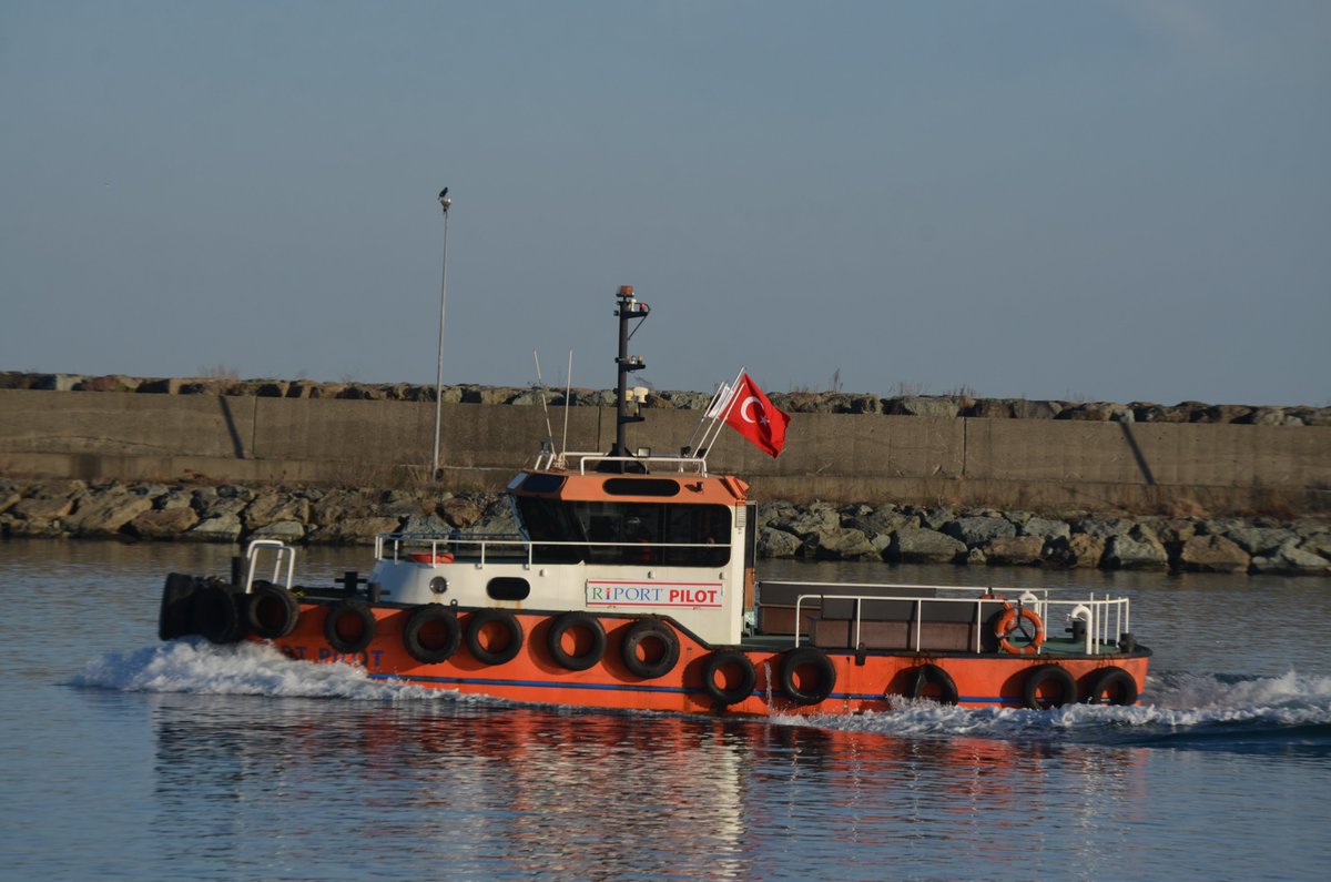 rizepilot's tweet photo. #riport #rizeport #portofrize #rizeportlojistik #rizeportagency #riportagency #Federalasahi 
@MCillioglu
 
@AsimRizeport
 
@rizeport
 #rizepilot #riportpilot #rizeportpilot https://t.co/Rixvk6P5UY