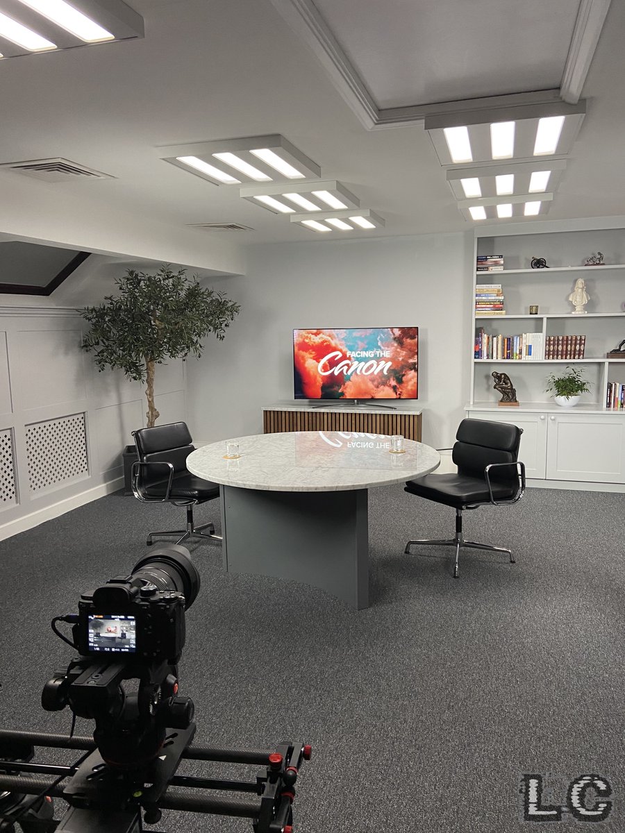 ledcreativeltd's tweet image. If this is something you would be interested in, you can get in touch with us by any means from our bio. #LEDLighting #OfficeSpaceStudio