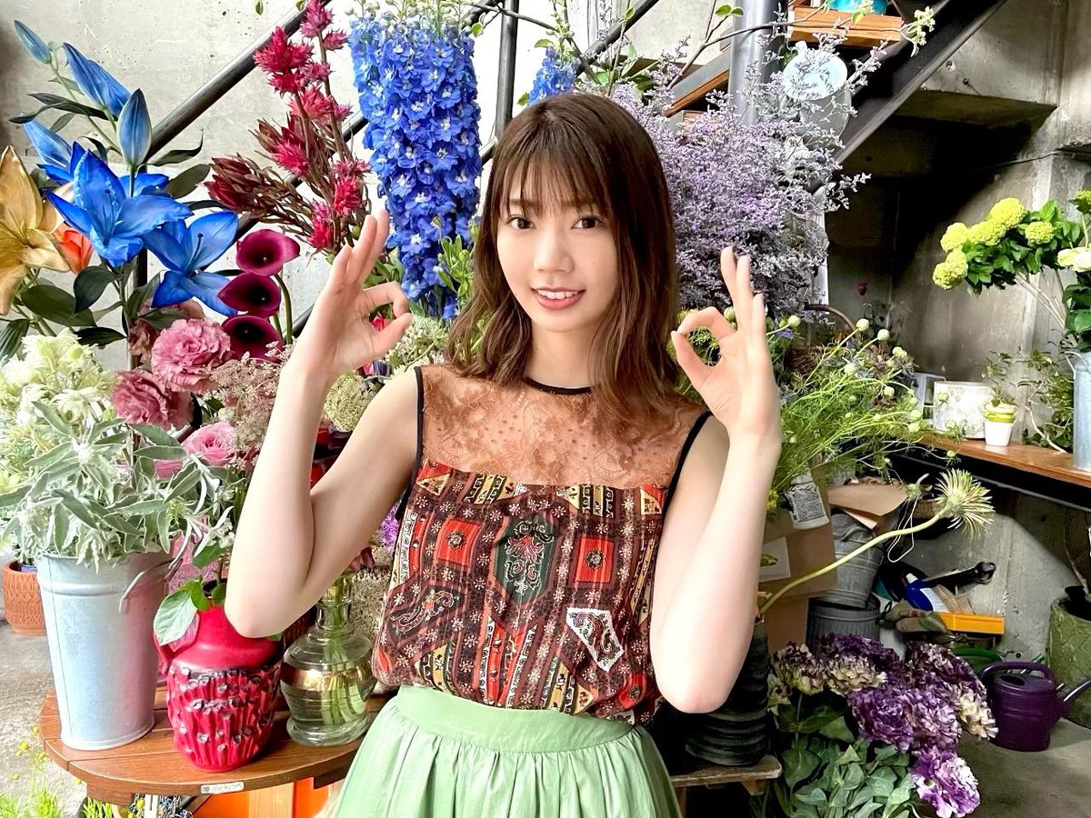 日向坂46 本日5月19日 水 発売の Blt Graph Vol 67の表紙 巻頭に河田陽菜 中面に高本彩花の撮り下ろし写真とインタビューが掲載されています ぜひチェックしてみてください Bltgraph 日向坂46 高本彩花 河田陽菜 T Co Fztftqnbz1 日向坂46 本日5月19日 水 発売の Blt Graph Vol 67の表紙 巻頭に河田陽菜 中面に高本彩花の撮り下ろし写真とインタビューが掲載されています ぜひチェックしてみてください Bltgraph 日向坂46 高本彩花 河田陽菜 T Co Fztftqnbz1