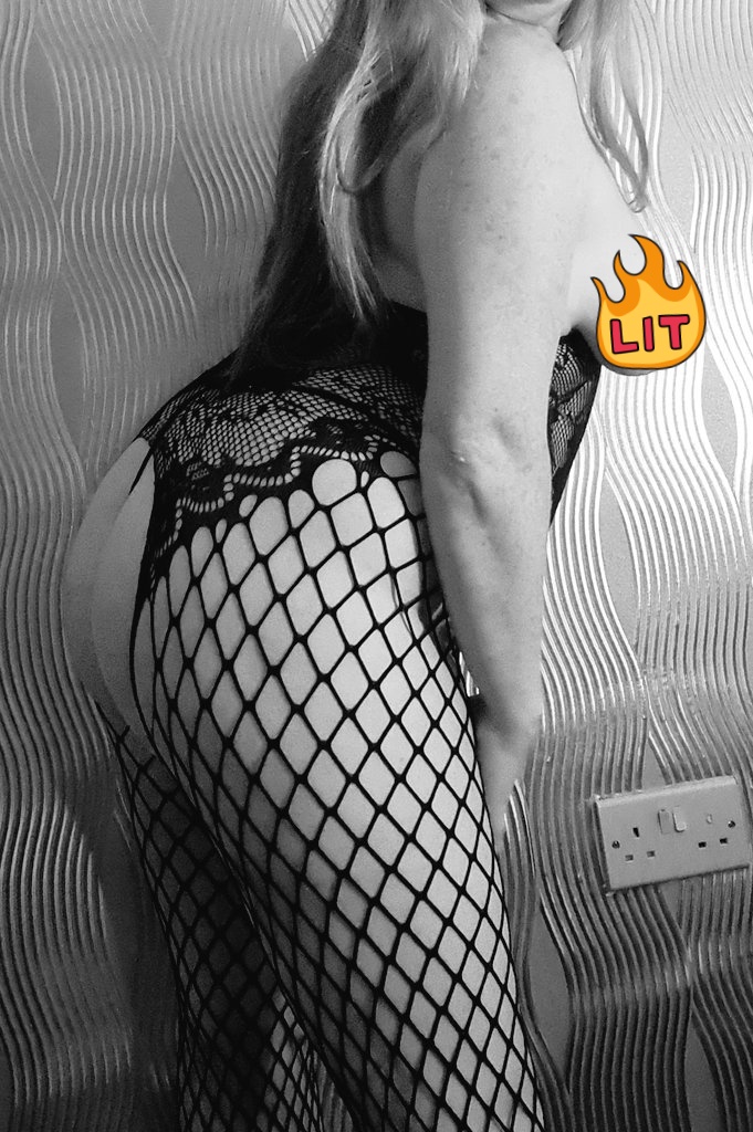 anonymilf199's tweet photo. Would you? 😈😈 @Aim2PleaseYou @WepromoteRT https://t.co/sDWP8uYm8X
