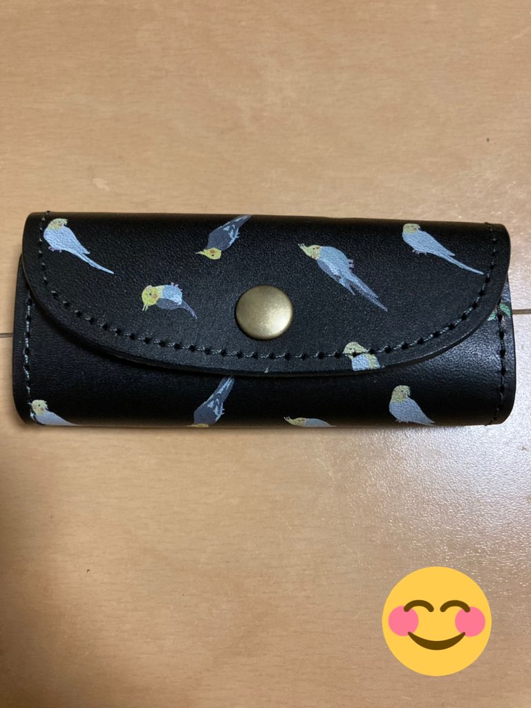 001Cockatiels's tweet photo. あいうえ堂さん　@aiue_doでオーダーしてましたスマホケースとキーケースが届きました。
こちらは革製品ですので長く使うと風合いも変わってくるのでどの様に馴染んでくるのかこれから楽しみです。☺️ https://t.co/HQIca5MvmB