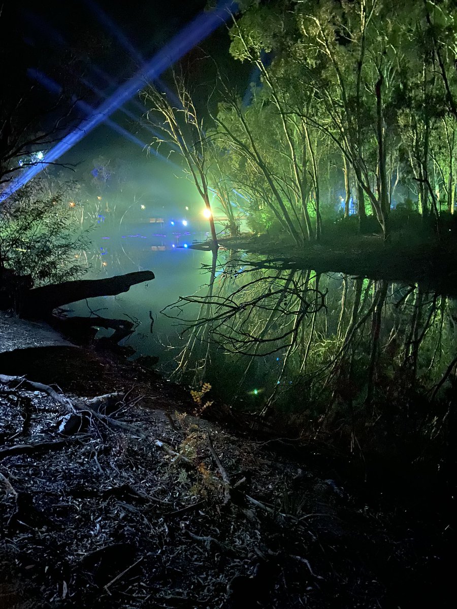JacDeola's tweet photo. What a spectacle the #Moama lights are. Such a beautiful wonderland, with the magnificent Murray River the star of the show #visitechucamoama https://t.co/6DLroCblM1