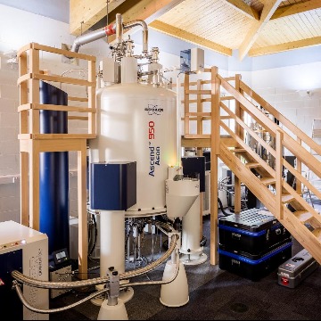 We are hiring! Astbury bioNMR@Leeds (an Instruct-ERIC Centre) is seeking a bioNMR Staff Scientist (2-year, fixed term). Work with colleagues from across &amp; beyond the Uni to get exciting new science onto our magnets, including 950 MHz. More details here: jobs.leeds.ac.uk/FBSAS1039