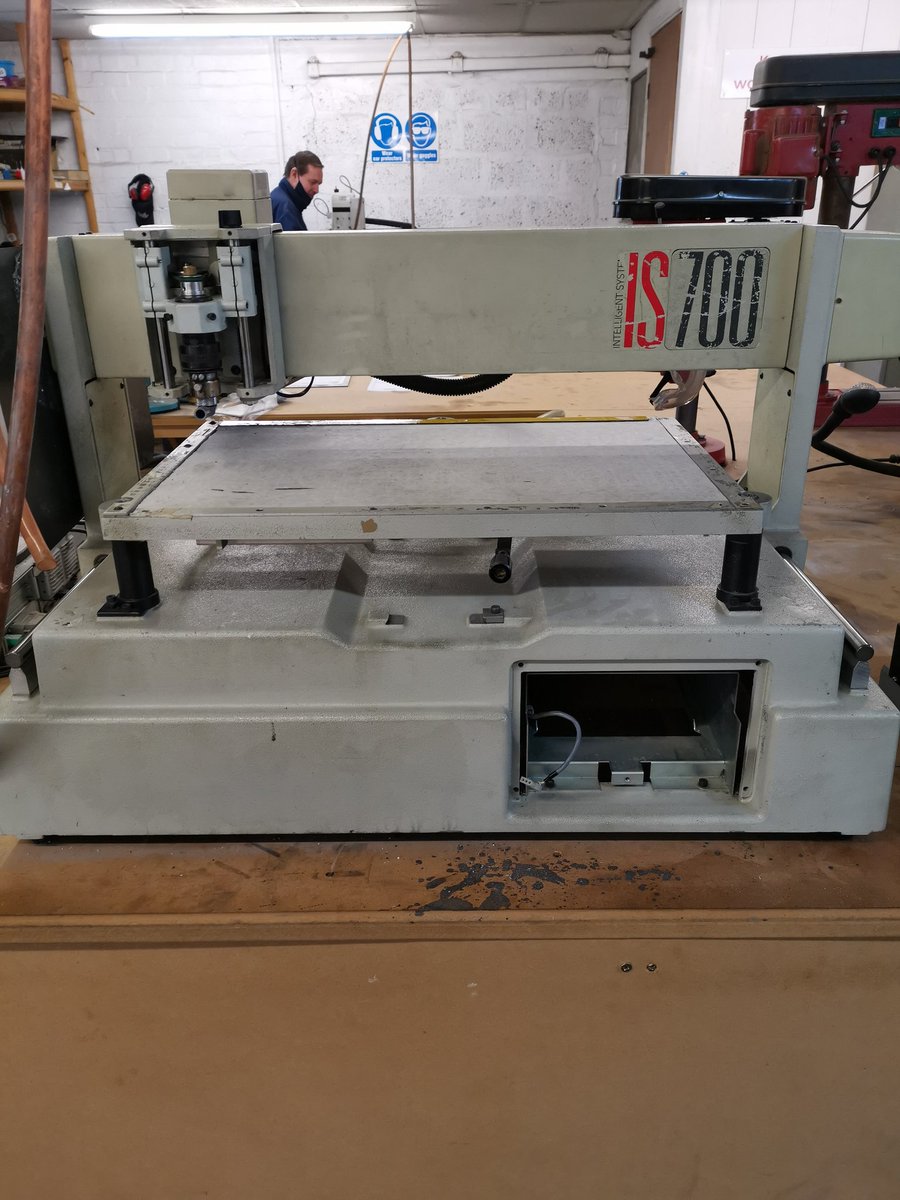 UKE_Services's tweet photo. Is700 Engraving machine nearly 30 yrs old fully serviced and back to running like new. Visit https://t.co/Sxzrz2Mquv.ukfor more info  #ukengravingservices #likenew #onsiteservicing https://t.co/n83ycWhAhz