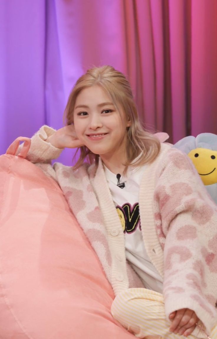 reaシ︎ tweet media