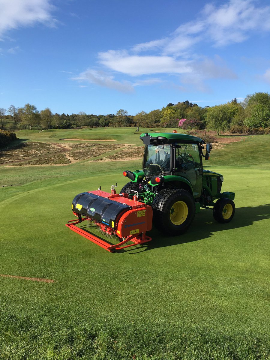 Following last week’s heavy rain, verti-draining the greens with the club’s new tractor and Wiedenmann doing an excellent job with 12mm solid tines #johndeere #wiedenmann #qualitygreens