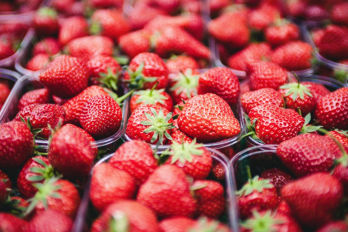 It's #Strawberry season! 🍓

Pop into the shop and pick up a fresh punnet of Strawberries from Chilton Cantelo for just £1.50!

ℹ️ Available in store from today.