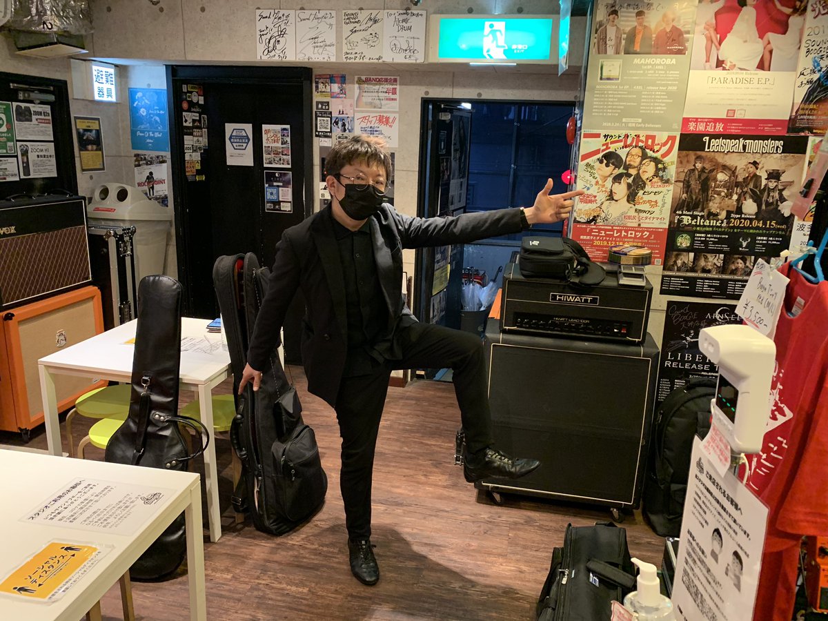 boogie_sound's tweet photo. 天神親不孝通り店です。
KALEIDO SCOPE LABORATORYのJNP様にご利用頂きました！
本日は制作中の楽曲のモニターチェックをされていたそうですよ〜♪ https://t.co/IvLohOsWHz
