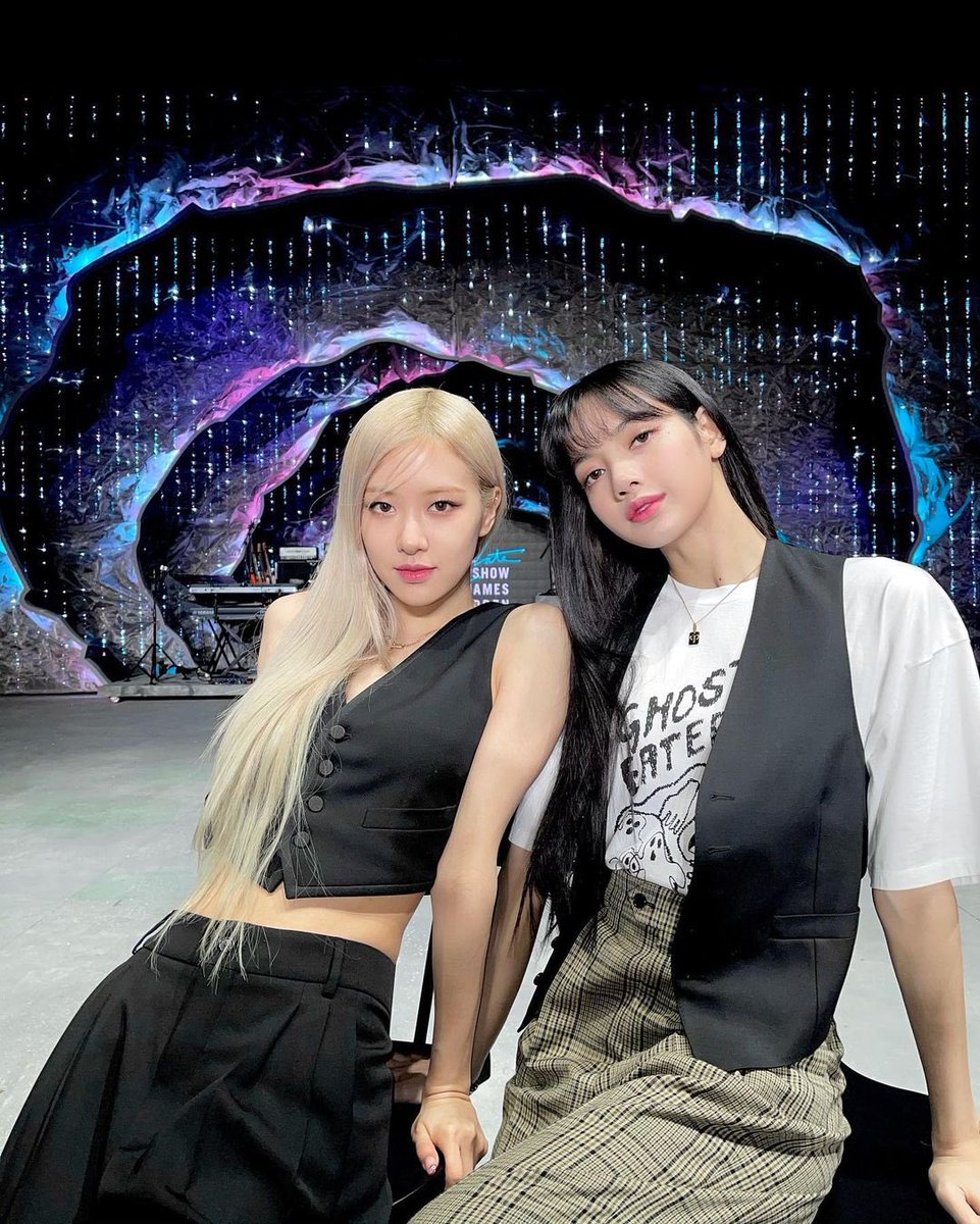 amarillochoco's tweet photo. #BLACKPINK in your area! 

I'm voting for @BLACKPINK for #BBMAsTopSocial. RT to vote too! https://t.co/8gMlUD4E6T