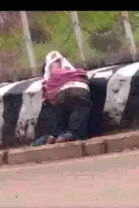 am_farst's tweet photo. የማይረሳ የታሪክ ጠባሳ ልብ ሰባሪ እና እንርሳው ብንል የማንረሳው በመላው ኦሮሚያ የሉት የመንግስት ከብኔ እና ካድሬ ላይ የማይደገም እርምጃ ልወስድ ይገባል !!

#Justice_Oromia
#FreeAllOromoPoticalPersiner
#AbiyMustGo https://t.co/kZCQWdiBMV