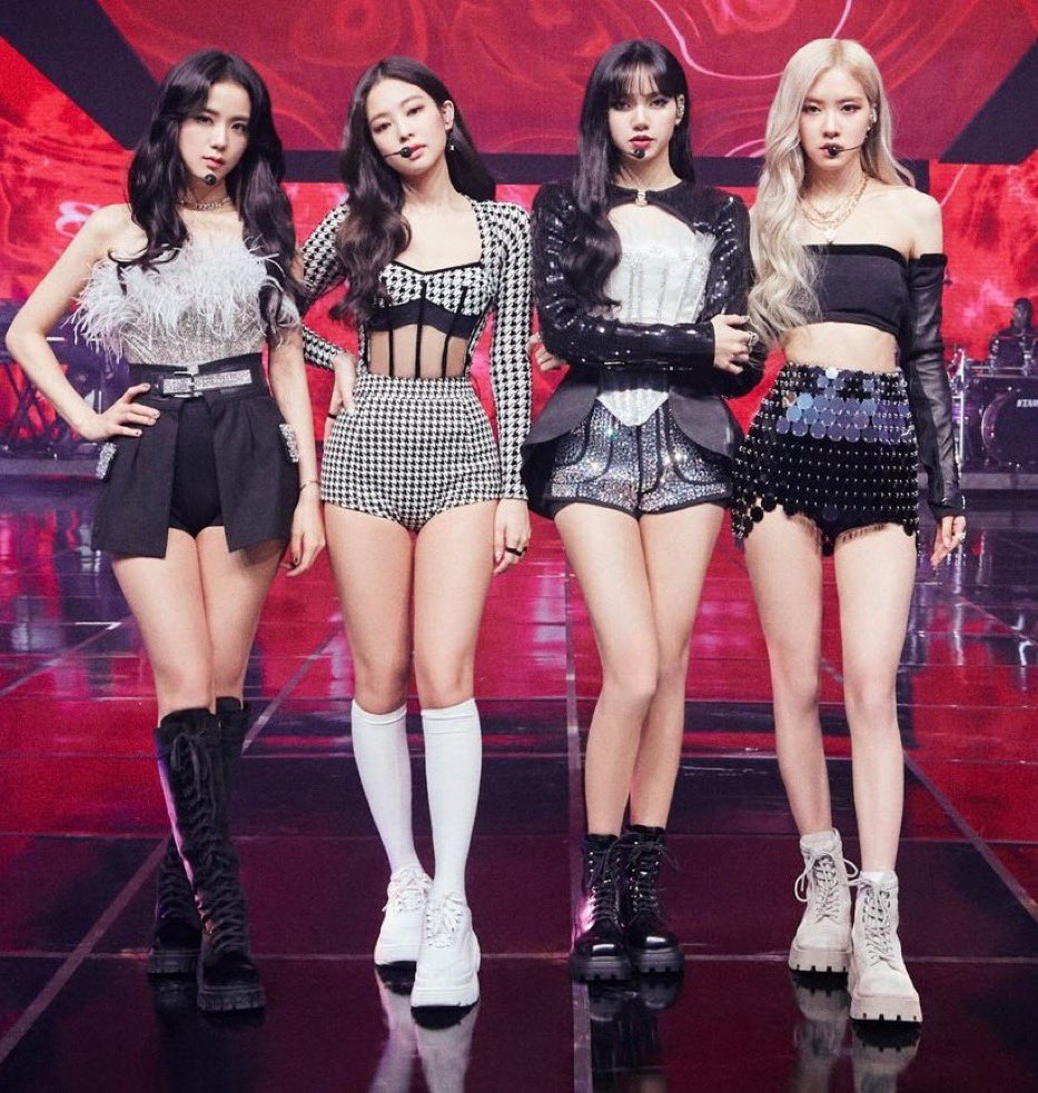 amarillochoco's tweet photo. #BLACKPINK in your area! 

I'm voting for @BLACKPINK for #BBMAsTopSocial. RT to vote too! https://t.co/8gMlUD4E6T
