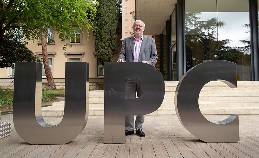 .<a href="/DaniCrespo_UPC/">Dani Crespo</a>, elegit nou rector de la #UPC, segons els primers resultats

↪️ Ha estat elegit amb el 50,67 % dels vots ponderats, per davant de l’actual rector <a href="/xicutorres2021/">Francesc Torres</a>, que n’ha obtingut el 49,33 %
upc.edu/ca/sala-de-pre…