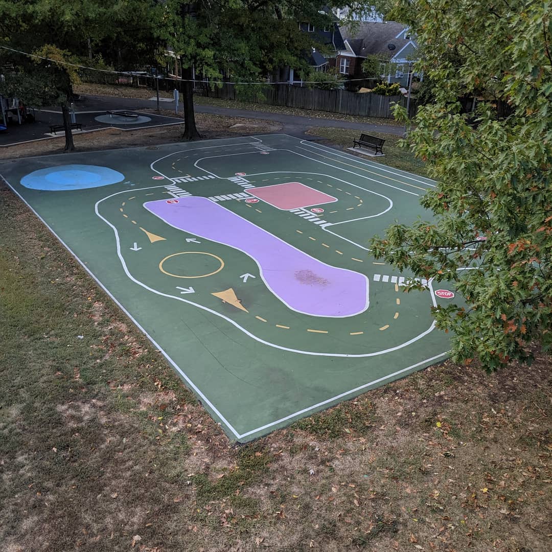 ACPS_SRTS's tweet image. DAY 3 @AlxMoves #GetActiveChallenge FINAL WEEK! Practice your road safety skills at one of THREE traffic gardens in Alexandria: Mt. Jefferson Park (Hume Ave in Del Ray), Jones Point Park or Ewald Park (4500 Duke Street - NEW!) tinyurl.com/5fpuuuv3