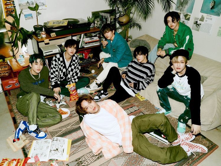pyozkhyck's tweet photo. CONGRATULATIONS BOYS !
makasihhh udah bekerja keras di comeback kali ini, semoga kalian tetap bahagia dan sehat selalu karna bahagia kalian bahagia kita juga💚💚🥳🥳
#HotSauce1stWin 
#HotSauce1stWin 
#HotSauce1stWin 
#HotSauce1stWin https://t.co/u57pJmZuCh