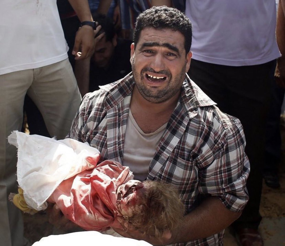 prettylupins's tweet photo. Never felt so heartbroken, destroyed and keep crying for the people in Palestine. How scared the kids would be during the air strikes and seeing all these kids dying.. Ya Allah, my heart is so restless 💔😭 #GazaUnderAttack 
Don't #SupportIsrael or #VisitIsrael they're inhuman! https://t.co/3NSMbKD9Bs