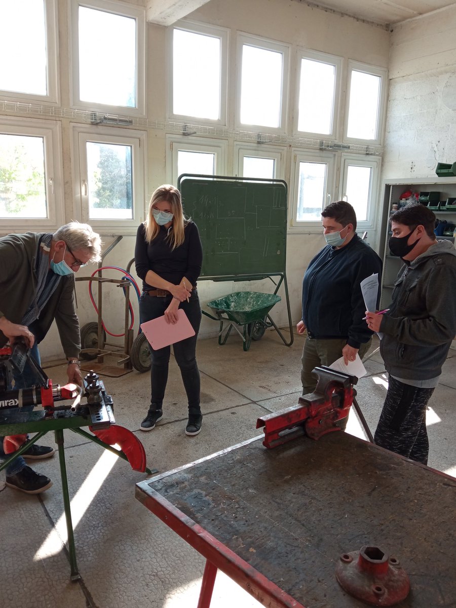 🧱 Les Femmes Dans le Bâtiment #TousMobilisés  #mixité 
Découverte,échanges autour des métiers du bâtiment pour 6 femmes en reconversion pro, visite des plateaux, immersion et table ronde avec #PoleEmploiSinLeNoble, #Corif #AFPACantin @catheri08693203 <a href="/christinechot1/">Christine Choteau</a> <a href="/ElsaMiquel/">Miquel Elsa</a>