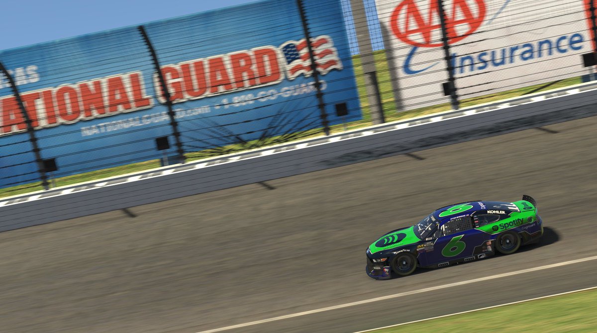 I think this might be the best scheme I've created in iRacing so far. #HeyLefty