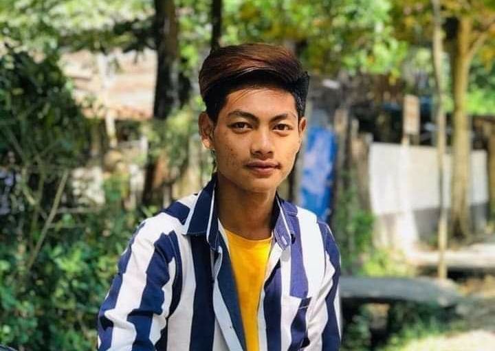 nslwin's tweet photo. KO KAUNG THANT, 19, was abducted by Terrorists (Myanmar security forces) from his home in Ward 8, PATHEIN, Ayeyarwady on May 18 night. 

First a group checked guests list, then another group arrived &amp; abducted him. Family wasn’t allowed to meet him at Police Station.

#May19Coup https://t.co/wRdQFdZfnK
