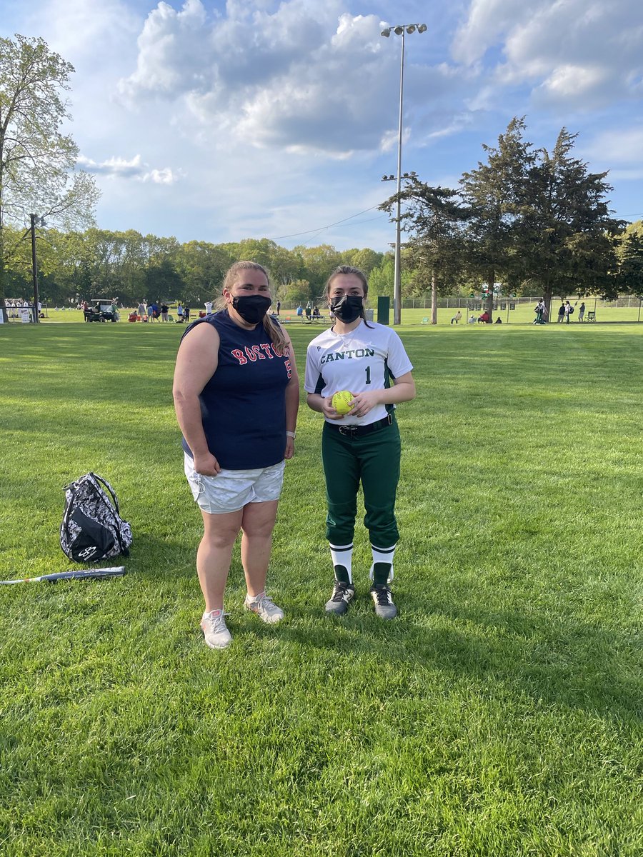 It’s been a very busy week. First off, congratulations Gillian Gordon on her first varsity win! Gillian is a great teammate who works hard each day.