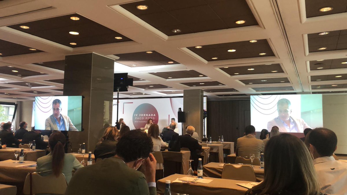 Hoy he tenido el placer de asistir a la IV #JonadaPacoPons21 organizada por <a href="/AVEmpresarios/">AVE</a>. Hablamos de #ciberseguridad, #innovación y #competitividad empresarial con el foco puesto en el tejido económico valenciano.