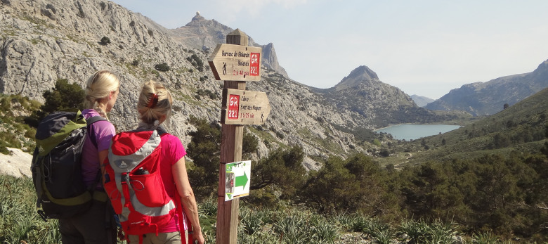 ebuchen_de's tweet photo. #Anzeige 🏖️ #Mallorca steht wieder auf der Agenda für den #Urlaub 2021: Hier unsere Übersicht für #Reisen zum #Wandern oder mit dem #Fahrrad, hier mehr erfahren https://t.co/nkKDxFCV0I #Urlaub2021 #Pfingsten Im Fall des Stornos der #Reise wegen #Corona Geld-zurück-Garantie! https://t.co/TowsB4R38q