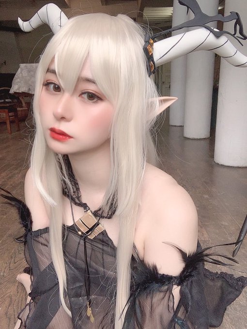 Twitterのコスプレ画像16