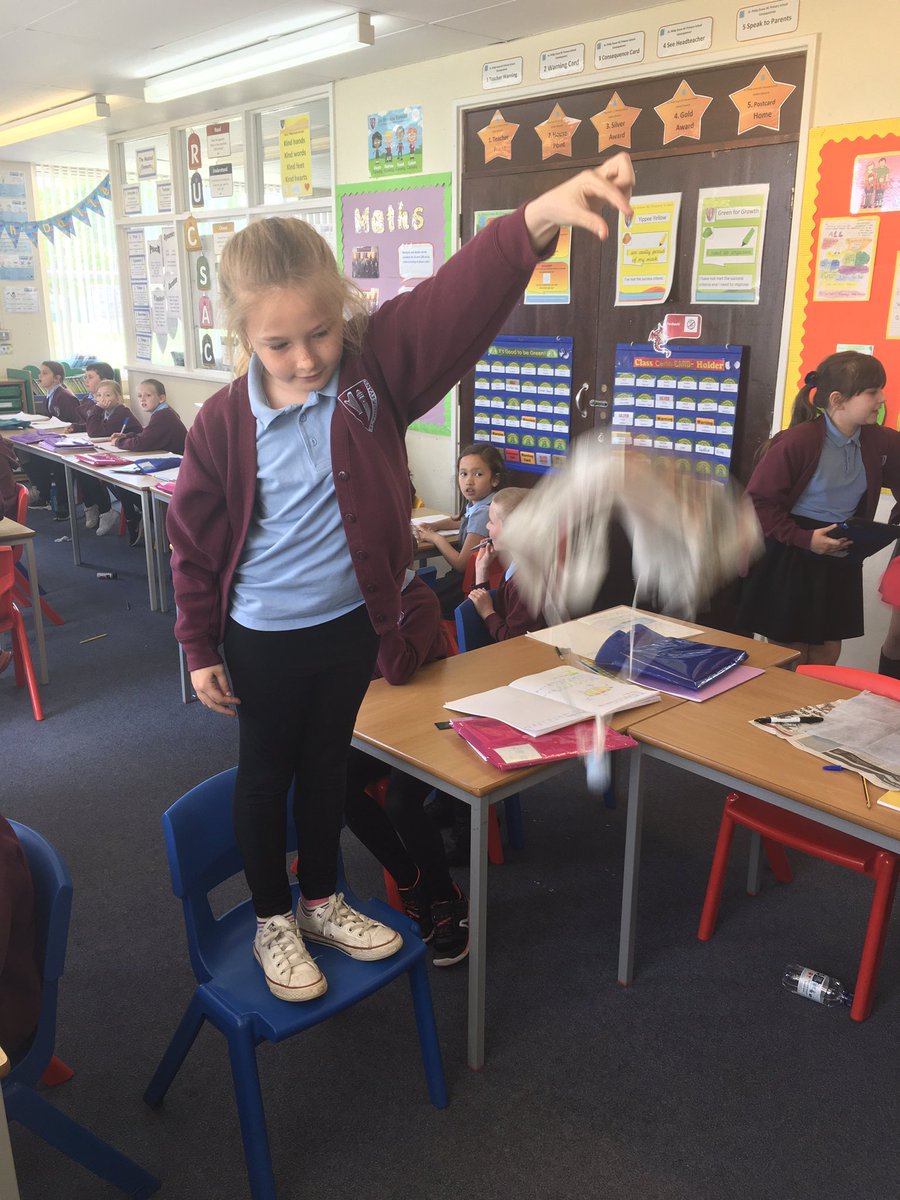 Stphilipevanspr's tweet photo. Blwyddyn 4 have been investigating the best material to help land our lunar rover module on the surface of Mars. We made different parachutes to test which would create the most air resistance and safely land our lunar module. #SPEscience https://t.co/7zwmfQYXnG