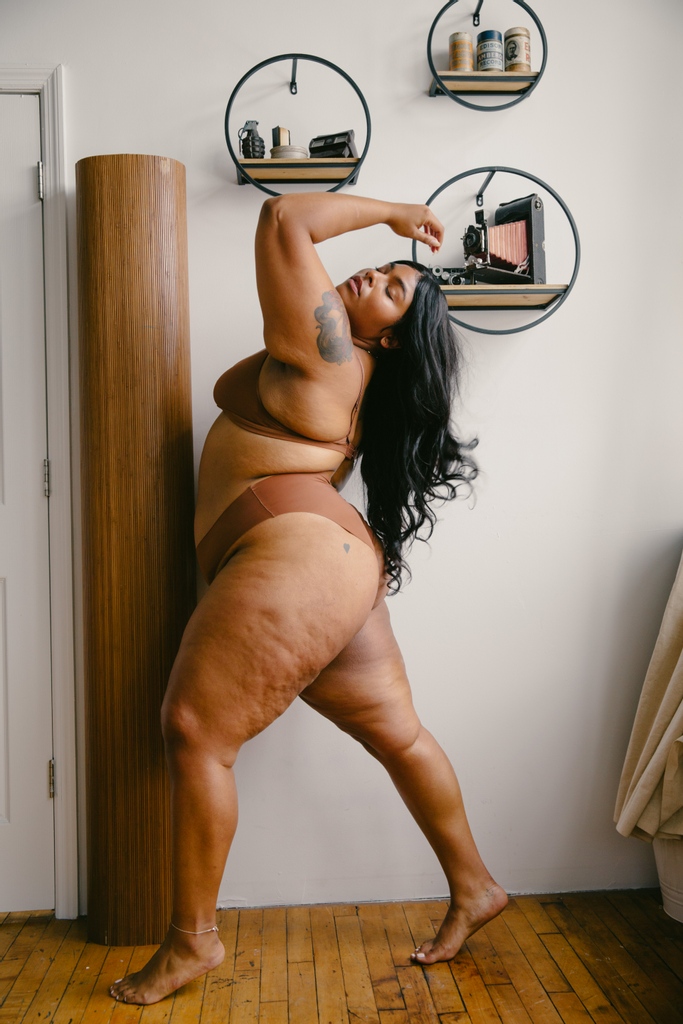 Nude Barre tweet media