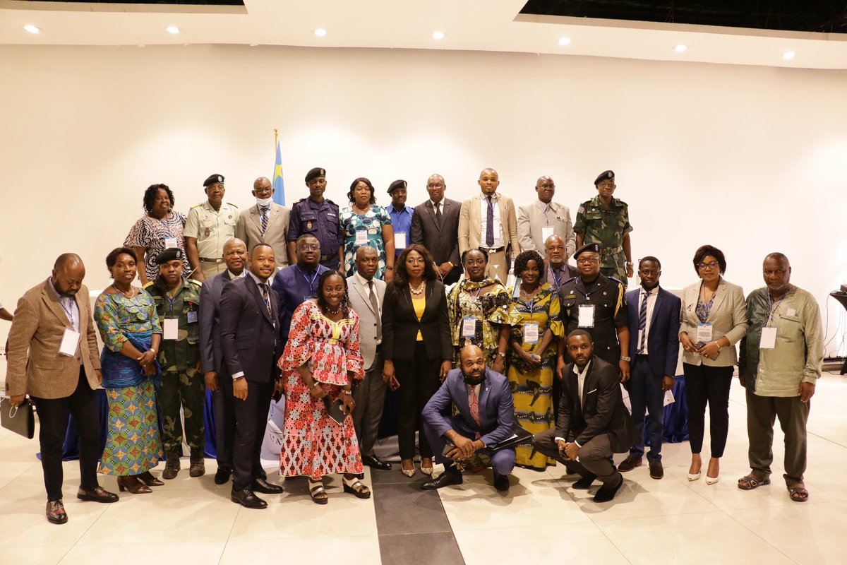 conaref-rdc.org (@conaref_rdc) on Twitter photo Il s’est tenu du 13 au 14 mai 2021 à Pullman Hôtel, l’Atelier de Validation de La Stratégie Nationale de Prévention des Conflits, de Stabilisation et de Renforcement de La Résilience des Communautés.
conaref-rdc.org/une-strategie-…
<a href="/Presidence_RDC/">Présidence RDC 🇨🇩</a>
<a href="/Banquemondiale/">Banque mondiale</a> #CRESP #CONAREF Il s’est tenu du 13 au 14 mai 2021 à Pullman Hôtel, l’Atelier de Validation de La Stratégie Nationale de Prévention des Conflits, de Stabilisation et de Renforcement de La Résilience des Communautés.
conaref-rdc.org/une-strategie-…
<a href="/Presidence_RDC/">Présidence RDC 🇨🇩</a>
<a href="/Banquemondiale/">Banque mondiale</a> #CRESP #CONAREF