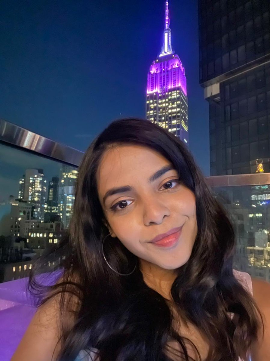 Congratulations #nyu2021 ⁦<a href="/EmpireStateBldg/">Empire State Building</a>⁩ sharing #violetpride Proud to be your mom