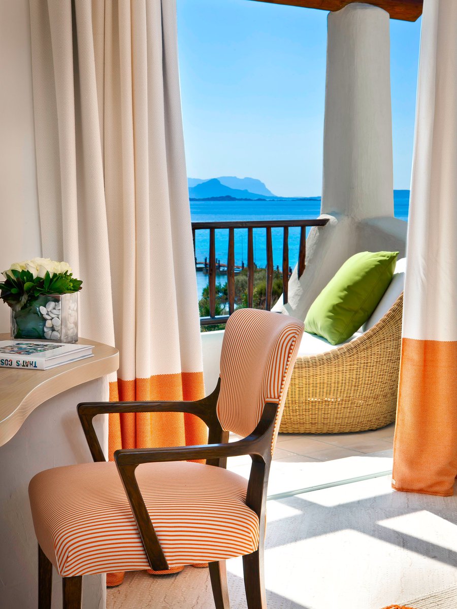 Our 5-bedroom Villa Smeralda offers full sea views and private beach access, this unrivalled sanctuary is a masterpiece of sophisticated simplicity where you can fully live the Costa Smeralda experience.
A magic place to start, spend and end your day enjoying the wonders of life!