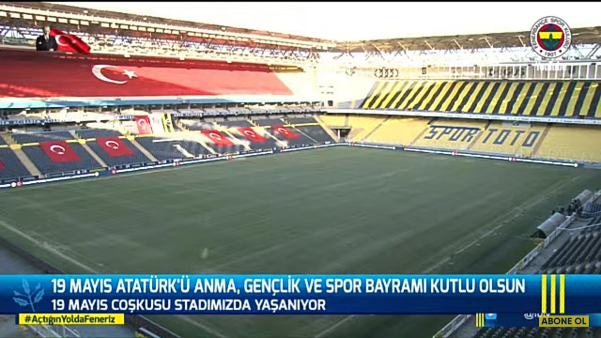 queenofFB's tweet photo. Kadıköy'de artık gençliğimize armağan edeceğin şampiyonluk kupasını istiyoruz 🇹🇷💛💙 https://t.co/ORGaBu4Jwf