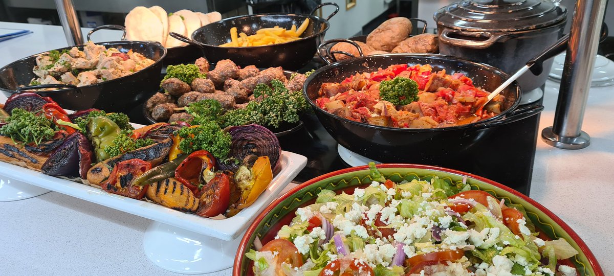 Today we back our theme days with #greekfood 🇬🇷 , a nice flavoured souvlaki , lamb kofta and a colourful roasted tomatoes and feta, all served with a nice Greek salad  <a href="/ItswhatwedoWELL/">DineContractCatering</a> <a href="/CampsiteRegatta/">It's What We Do @TheCampsite</a>  <a href="/FoniasStylianos/">Stylianos Fonias</a>