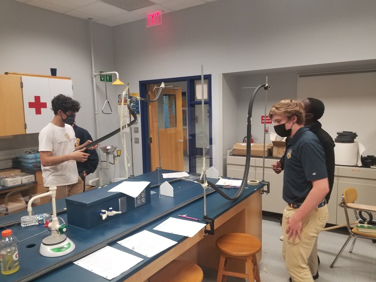 chaffeephysics's tweet photo. Making roller coasters for the final project in honors physics @SIHSCleveland! #becausephysics https://t.co/XJeLpH0Klj