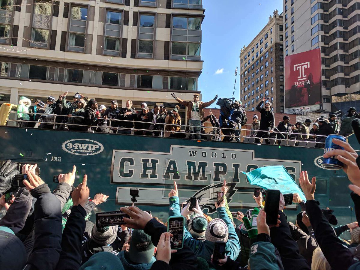 jywer12's tweet photo. @Eagles @budlight #BudLightStimmyTix #Sweepstakes https://t.co/ROLUQdYsx3