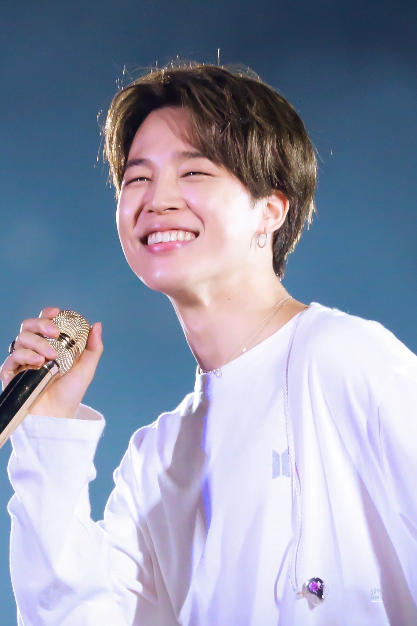 𝐂𝐡𝐢𝐦 ʲⁱᵐⁱⁿ Mochi Challenge 唐突にはじめるmochi祭 ɞ 2つのawards投票期日が近いので楽しいチャレンジ開催します 笑顔のジミンちゃんを今から13枚貼るので Tl荒らしてミアン お気に入りのmochiをrtしてね Rtも投票