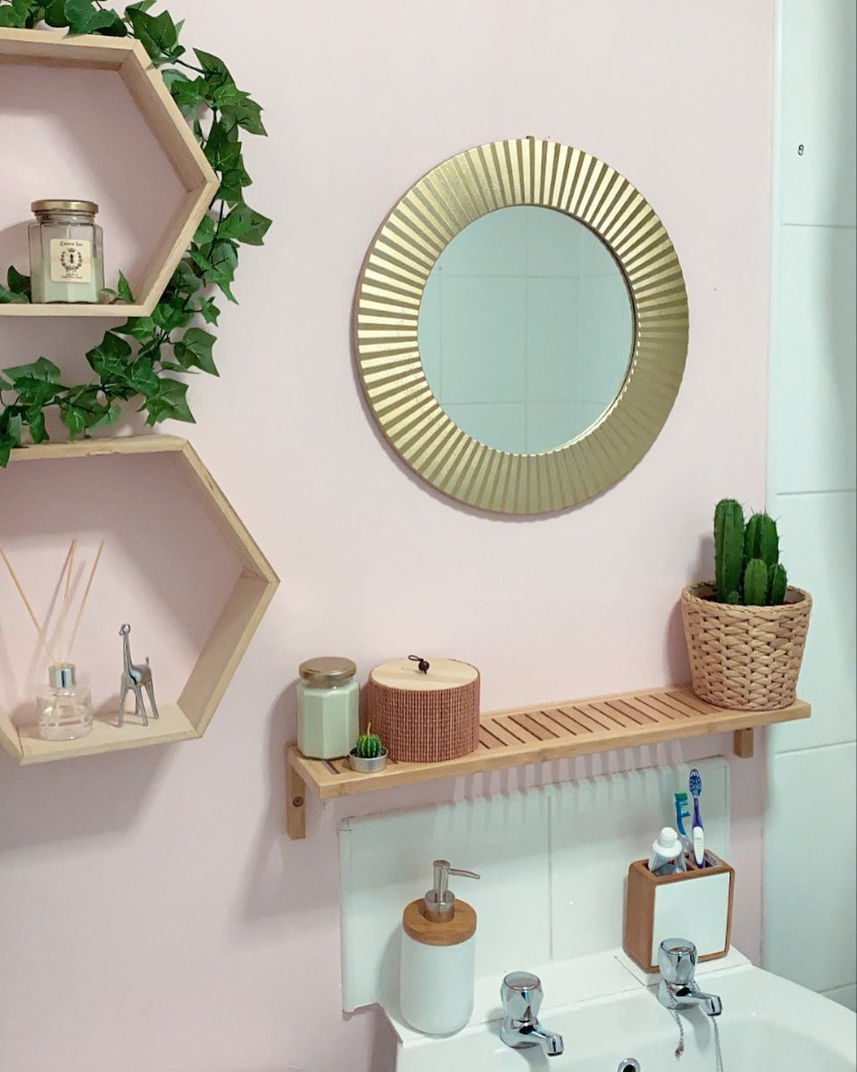 Pink inspo 😍 Our pastel pink shade Rosebud features in this bathroom alongside the wooden furnishings and splash of greenery, a great combination of textures and colour! 🎨 📷@thechauhanhome via Instagram