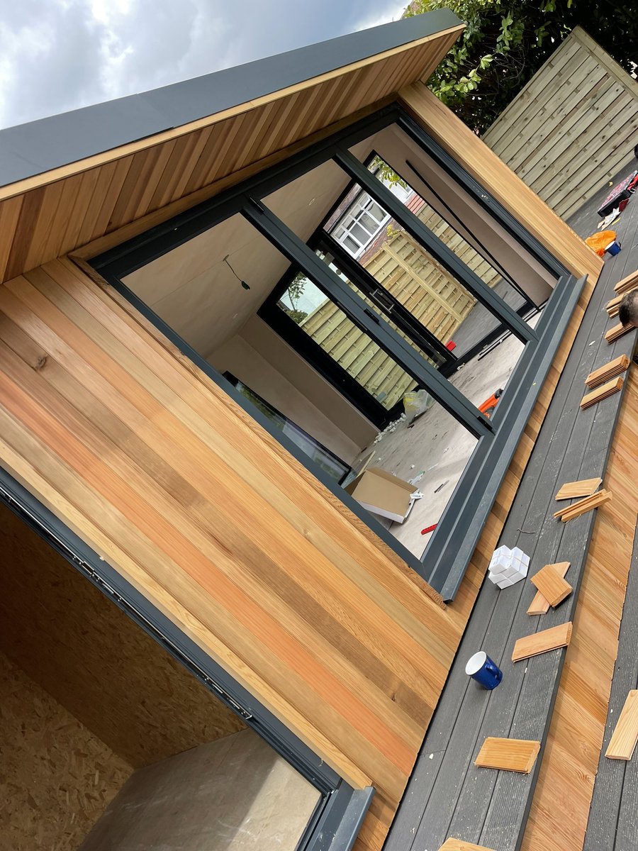 BlindsInGlass's tweet image. More site drops in Yorkshire today with the team from #smartmodular