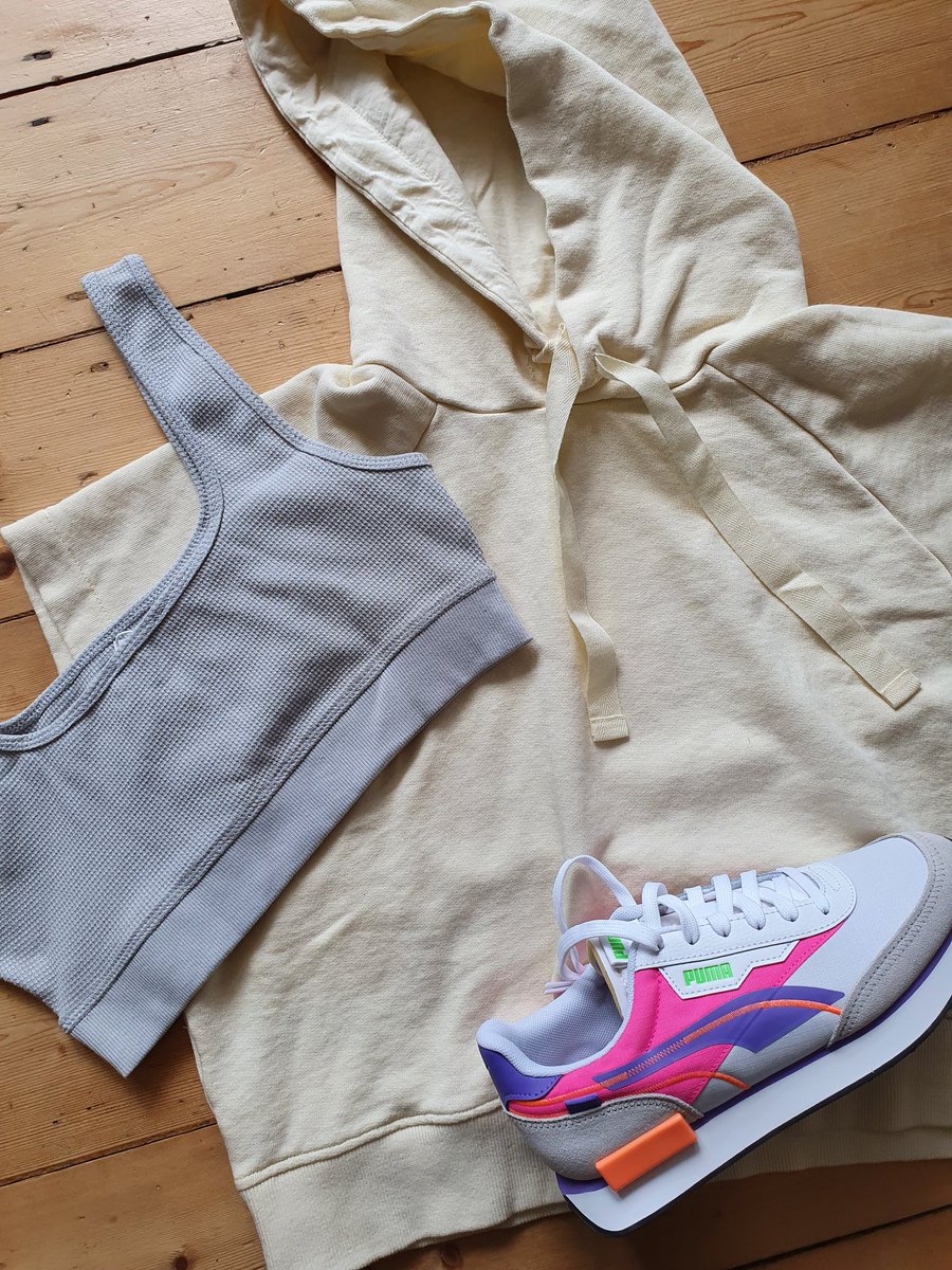 mixmatchme's tweet photo. READY TO GO 🚀 
(trainers now 30% off)

Future Rider Twofold Sd Trainers In White And Purple £52.50 SALE 30% OFF @pumawomen 
Hoodie Cotton Sweatshirt £19.99 @mango 
Textured Crop Top £9.99 @zara

Have you downloaded the MIX • MATCH • ME fashion finder app? Link in profile... https://t.co/qpoVAySPJJ