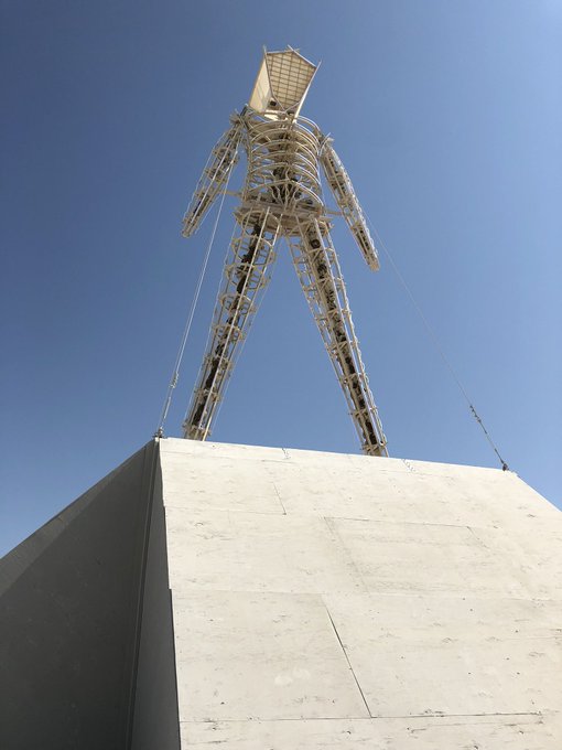 バーニングマン Burning Man みんなの画像まとめ 実際の画像は放送できない内容のアートも多数 クレイジージャーニー まとめダネ