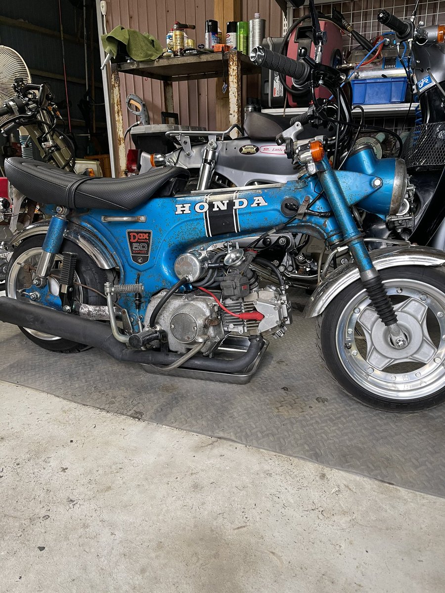 クーポン利用 HONDA ホンダ ダックス Dax 50純正リアフェンダー 兜