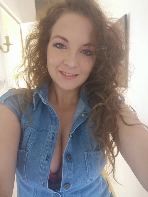 Coucou 😘 https://t.co/3g8HzY3Muy