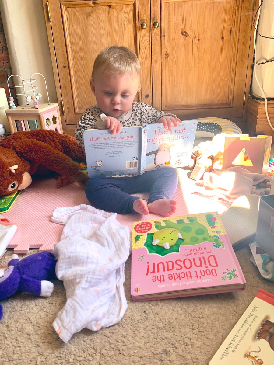 misslkfidler13's tweet photo. I’m so proud. Freya has really become interested in books over the past couple of week. She has spent the last 20 minutes on her play mat just opening and closing them, and touching the pages. Book worm 📚 🐛 in the making! #readingrocks #readingforpleasure #babyreader https://t.co/zH6f0mtCud