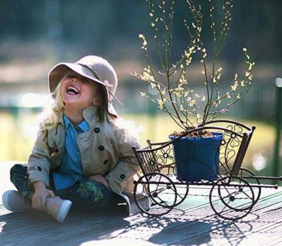 Само со смеење ги победувам
,,добронамерниците,, 🌸 испробано 🌱🌿