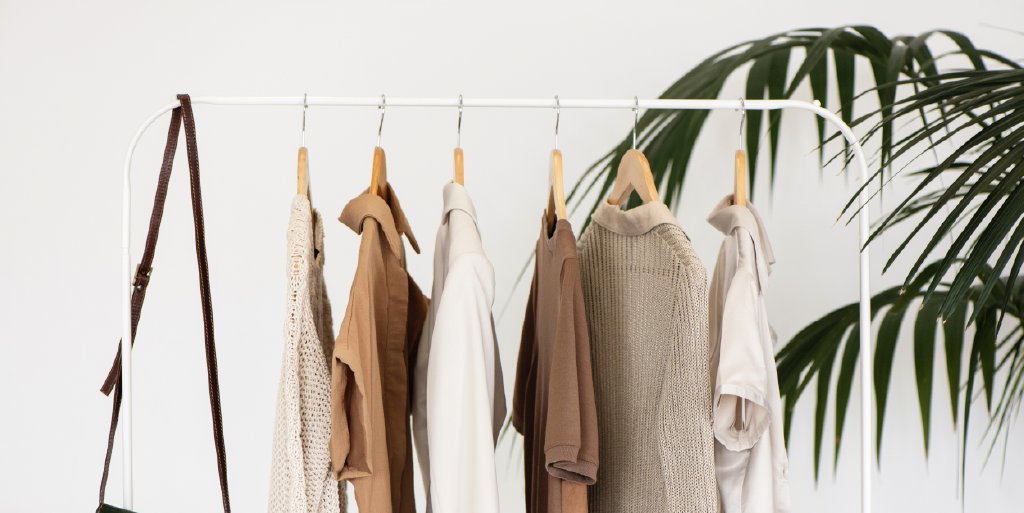 La #modasostenible une la protección al #medioambiente 🏞️  y el respeto a los #derechoshumanos 👫 y la salud ⚕️
Conoce las diferencias entre moda sostenible y #fastfashion en el artículo de <a href="/EthicalTime/">Ethical Time by COSH!</a> ethicaltime.com/blogs/moda-sos…

#modaética #slowfashion