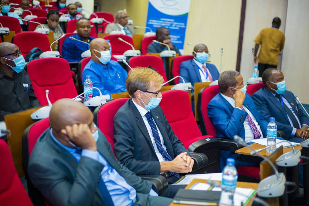 H.E. Dr. Jakaya M. Kikwete delivering a key note speech on the opening of the IQEC at Kisenga Hall. He was quoted saying... I translate "Nilipopata mualiko huu wa TENMET kuongelea mada ya ujumuikaji wa pamoja kugharamia elimu bora... Niliona ni mahala sahihi pa kuwepo" #IQEC2021