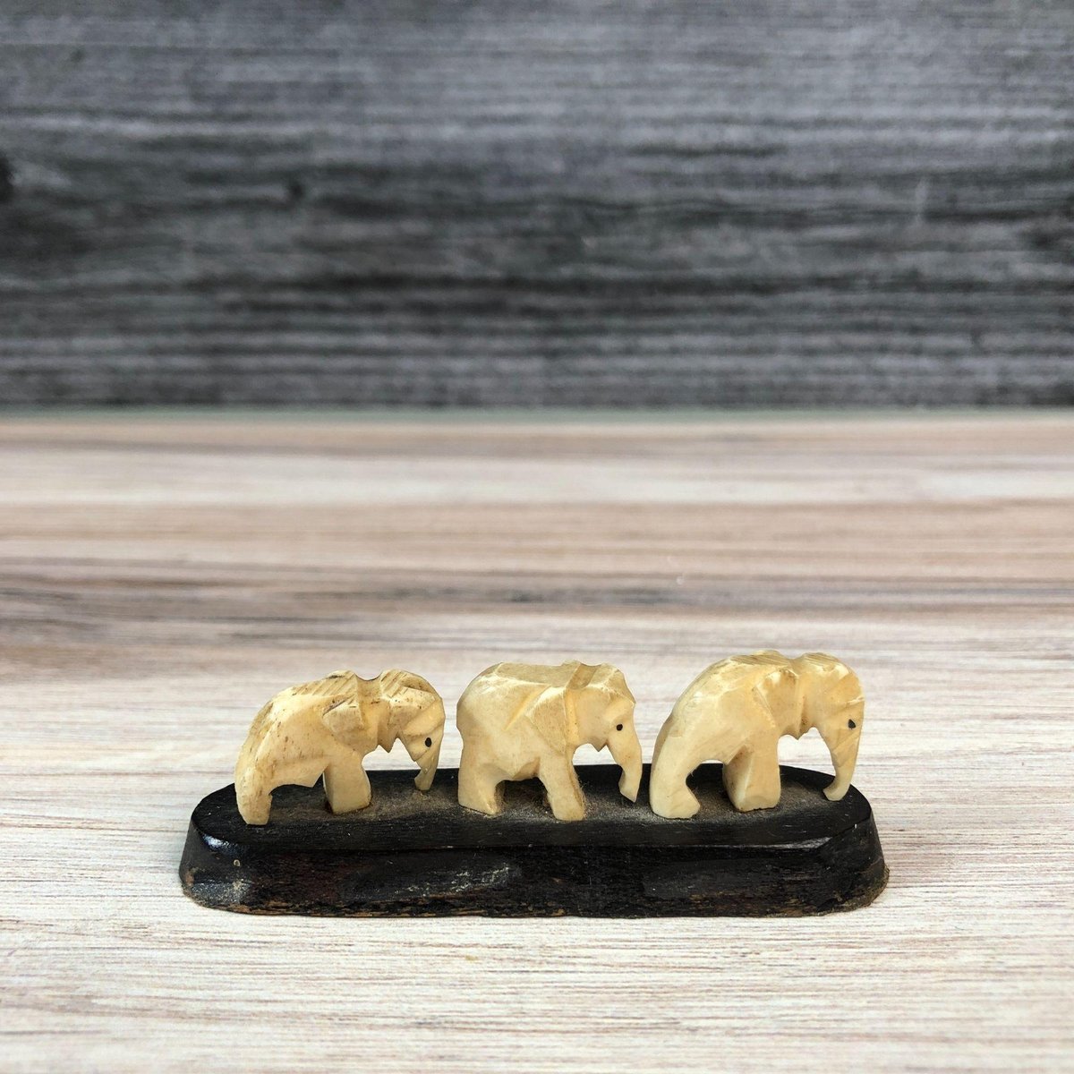 Miniature Hand Carved Bone Elephant Family on Wood Stand #vintageshop #etsyshop
➤ etsy.me/2S3UbGG