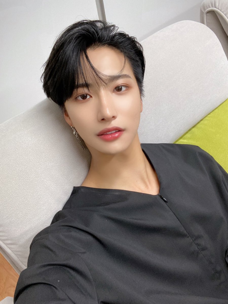 [#성화] 성화랑 하루 마무리 잘하기👏🏻
오늘도 고생했어요 에이티니❤️
#ATEEZ #에이티즈