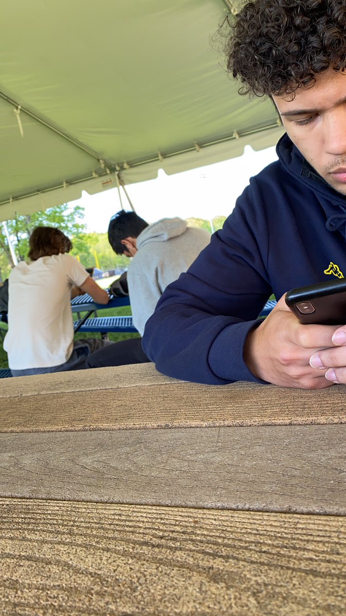 ControllaRox's tweet image. what class are you in right now? ✏️